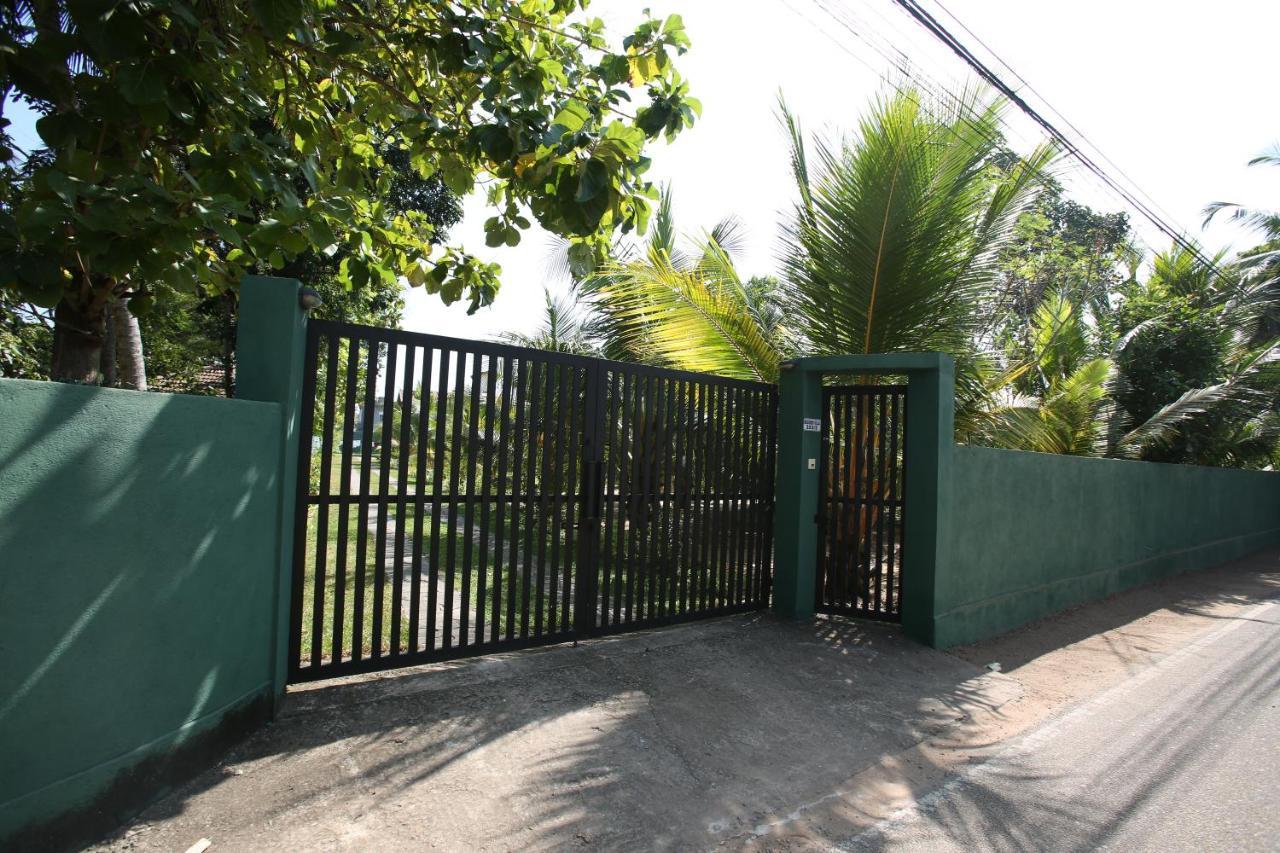 Negombovilla Exterior photo